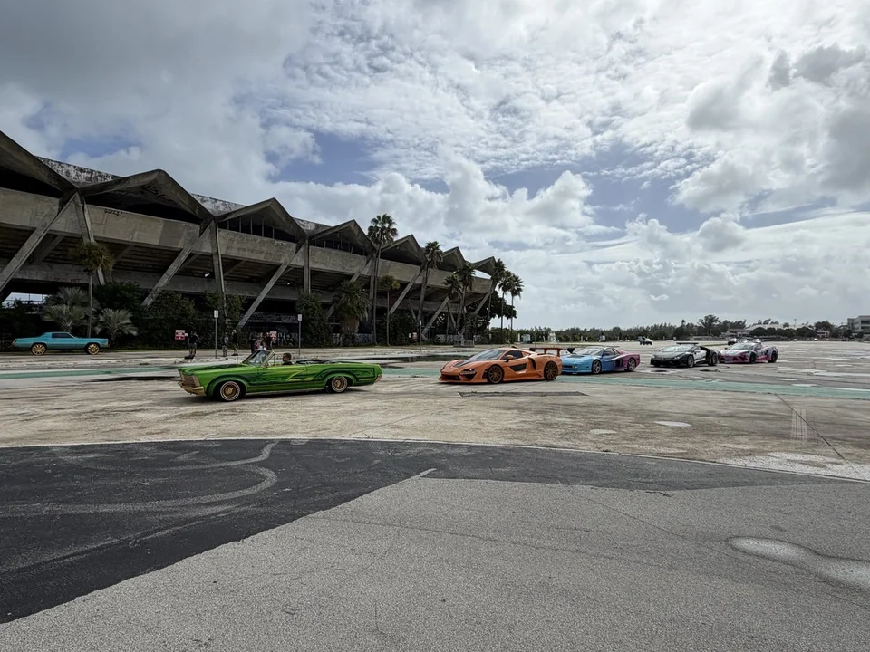 Cars near Miami Marine Stadium that a post links to GTA VI