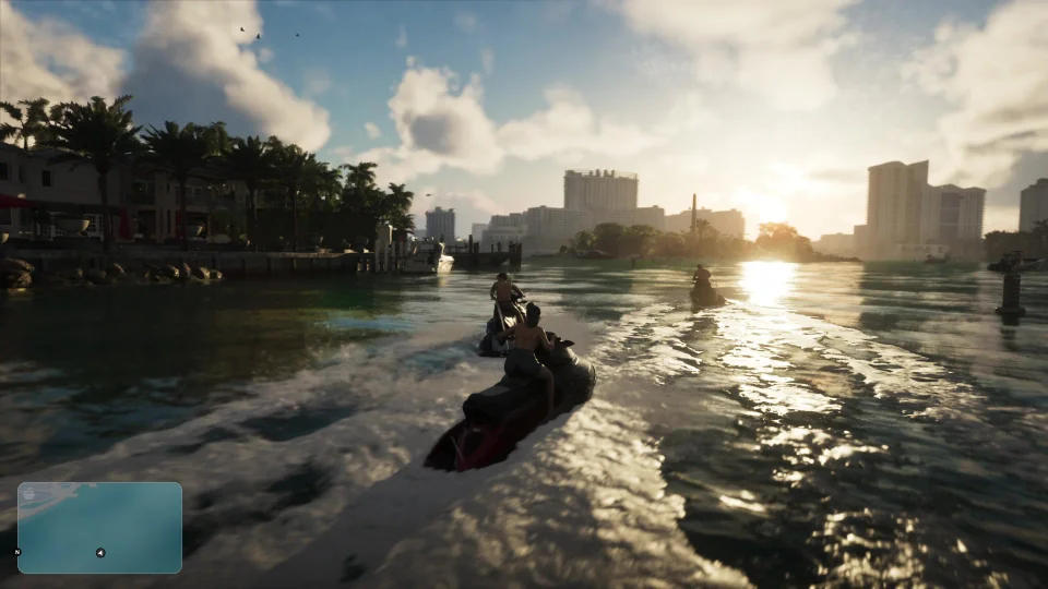 Tres motos acuáticas se desplazan junto a los edificios de la ciudad en GTA 6